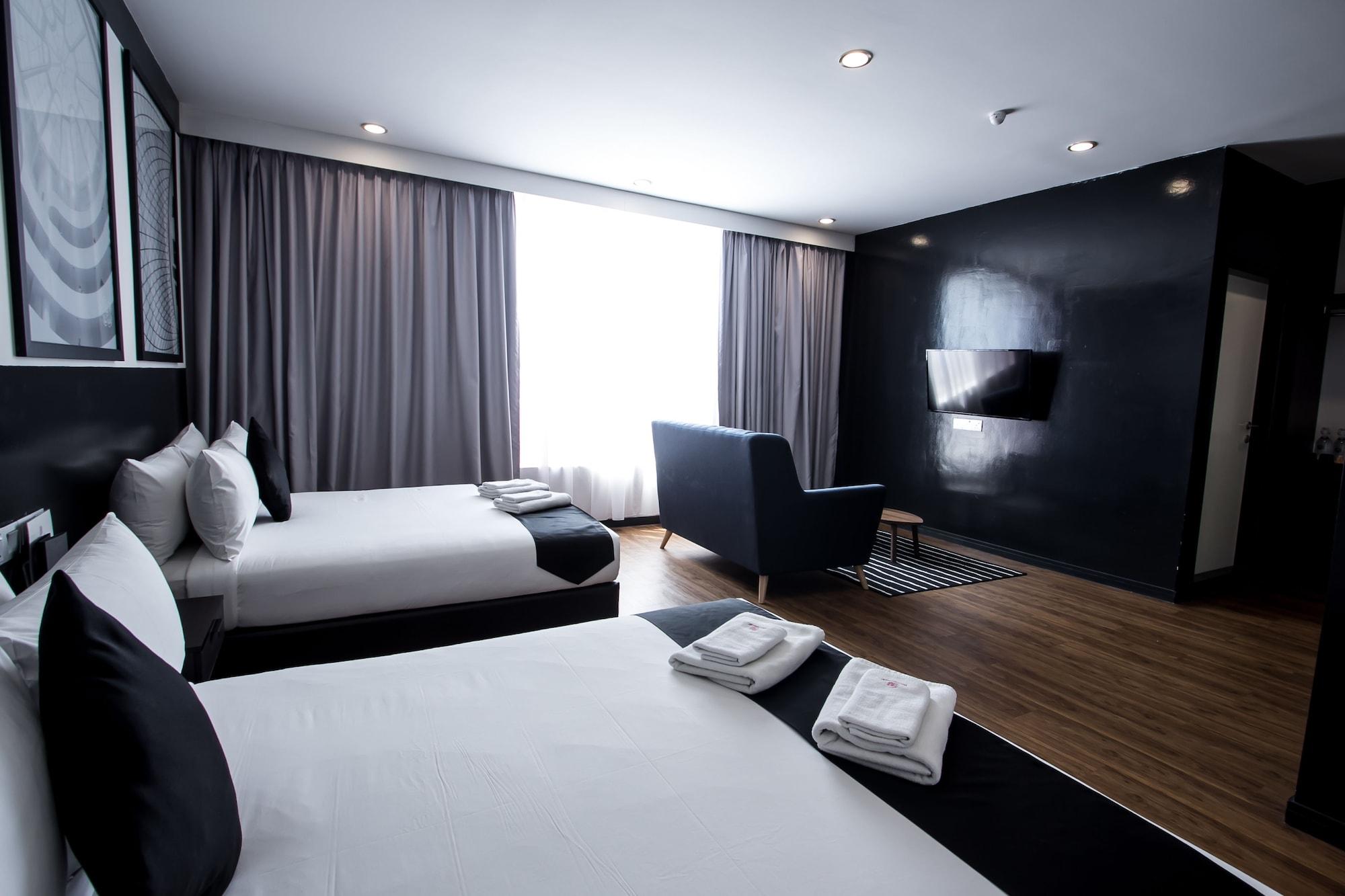 Bloommaze Boutique Hotel Puchong Bagian luar foto