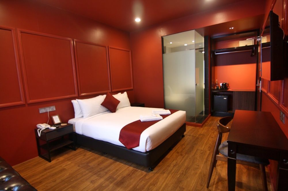 Bloommaze Boutique Hotel Puchong Bagian luar foto