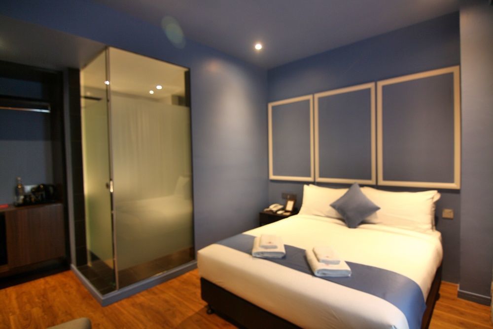 Bloommaze Boutique Hotel Puchong Bagian luar foto